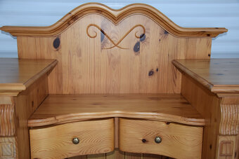 kredens z drewna sosnowego - jak nowy - 8