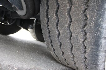 Schmitz Cargobull SCBS3 VARIOS 2x LIFTING AXLE - 8