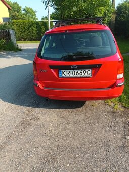 Focus  1388cm3, kombi, czerwony, 2003 - 8