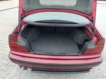 BMW E36 Coupe 2.0i - 8