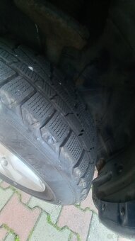 Toyota rav 4 2004...2.0 vvti - 8