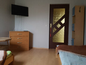 noclegi pokoje gościnne i pracownicze - 8