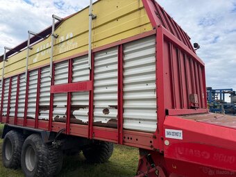 Przyczepa samozbierająca Pottinger Jumbo 8000 sprowadzona ce - 8
