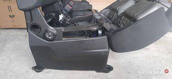 Siedzenia pasażerów wraz z chodnikami do Renault Master 2022 - 8