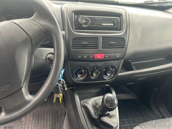 Fiat Dobló 1.3JTD 5 miejsce - 8