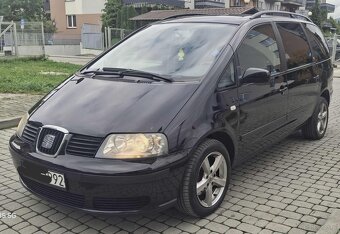 Sprzedam pięknego Seata Alhambra 1.9 TDI bardzo ładny stan - 8
