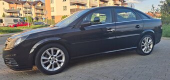 Sprzedam pięknego opla vectre 2007 rok 1.9 zero rdzy ładny s - 8