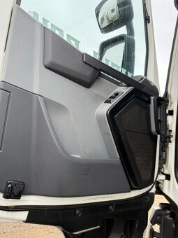 Renault T 440 typ HD001, CKZ42A - 8