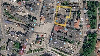 Duża kamienica w samym centrum - 8