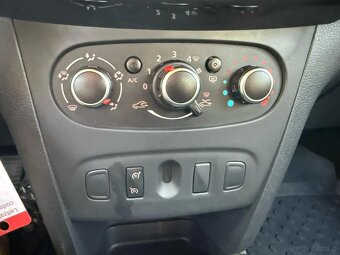 Dacia Sandero - 8