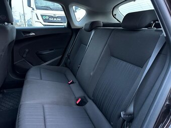 Sprzedam Opel Astra - 8