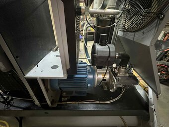 sprężarkę śrubową z osuszaczem powietrza Ceccato - 8