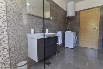 Chorwacja-Piękny dom z dużym ogrodem, basenem, sauną - 8