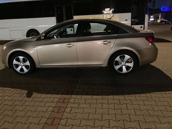 Cruze 2.0 T-Diesel 150-KM - 8