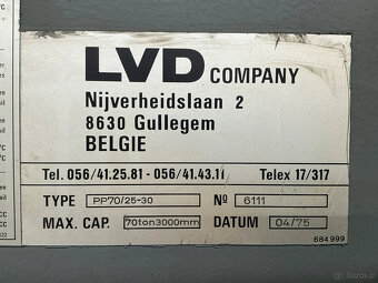 Hydrauliczna prasa krawędziowa CNC 70 t,gięcia 2500 mm,7 osi - 8