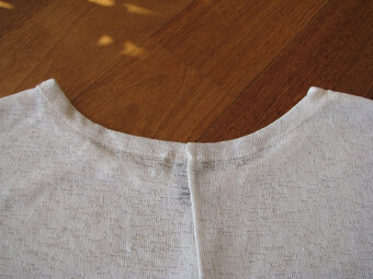 Luźny, biały sweterek, bluzka z cekinkami,  L / XL - 8