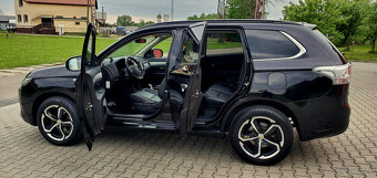 Outlander III 2.0 benzyna + Ev 4x4 Automat Led Xsenon Zamian - 8