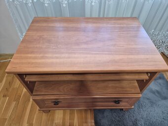 Stół i 6 krzeseł + komoda witryna i stolik - 8