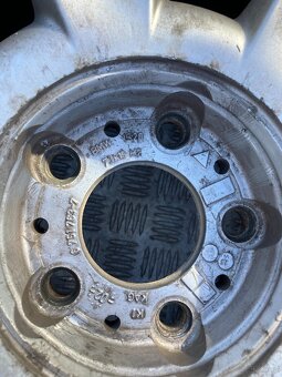 Felgi Aluminiowe do BMW 205x65x15 oponami - 8