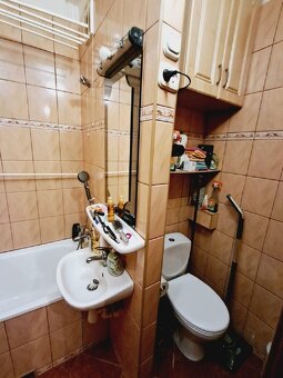 2 pokojowe mieszkanie, 32.18m2, III piętro, Os. Asnyka - 8