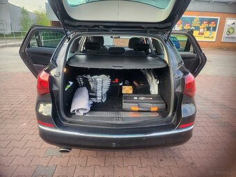 Astra Sports Tourer - 8
