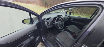 Yaris 1,4 D 90KM Comfort 2012r 186 800 km NAVI kamera zarej. - 8