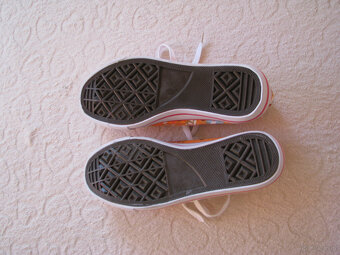 Tenisówki, półtrampki trampki z motywem kwiatowym Viva r. 40 - 8