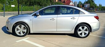 Sprzedam pięknego Chevroleta Cruze 2012 rok 2.0d ładny stan - 8