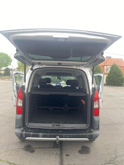 Samochód osobowy - 8