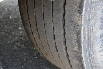 Naczepa plandekowa Schwarzmüller SPA 3/E - 8