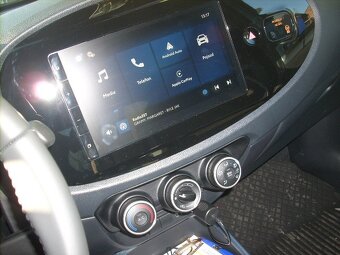 TOYOTA  AYGO  X  CROS  STYLE - 8