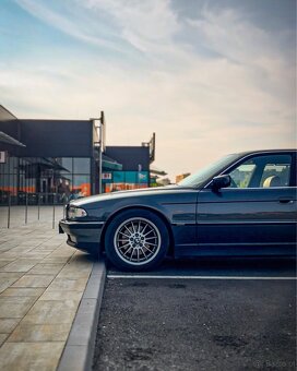 BMW e38 740iL - 8