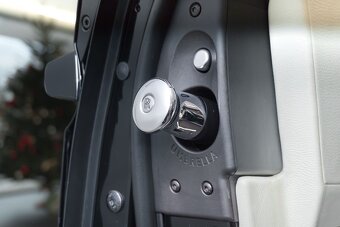 Rolls Royce Ghost maksymalny przebieg wyposażenia 68 000 km - 8