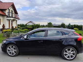 Volvo V40 rok 2014 - 8