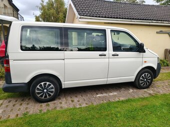 VW T5 kombi 9 osób - 8