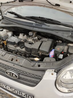 Kia Picanto 1.0 - 8