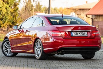 MERCEDES E250 - 8