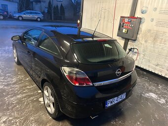 Opel astra GTC 2009r 1,9 cdti - 8