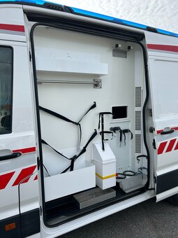 VW Crafter - 2.0 TDI Ambulans / Karetka - DSG - 8