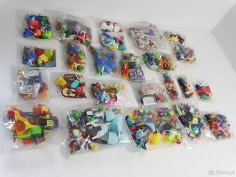Kolekcja figurek-zabawek z automatów, zestawów promocyjnych - 8