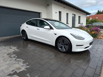 2022 Tesla Model 3 - 8