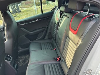 Skoda octavia III RS - 8