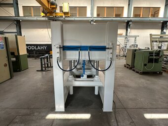 Prasa do forniru KOLMAG 3000x1300 mm - BRNO / CZ - 8