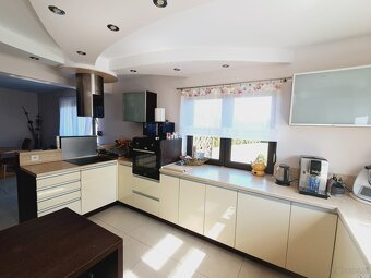 Dom parterowy z użyt. poddaszem o pow. 200 m2,Kościelna Wieś - 8