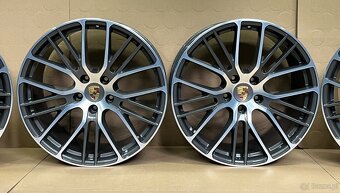21 cali OE Porsche Panamera 971 Exclusive Design Sport - 8