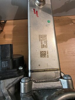 EGR 3,0 TDI AUDI 059131511 - 8