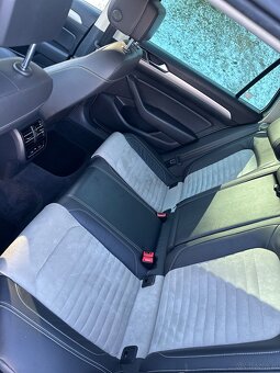 Volkswagen Passat Variant 2.0 BiTDI Highline 4MOTION - 8