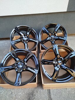 A100# Alufelgi 20" 5x108 et40 8J Volvo Ford - 8