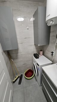 Wynajmę nowoczesne małe mieszkanie. 20 m. Kuchnia aneks kuch - 8