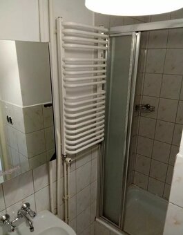 Do wynajęcia mieszkanie w ścisłym centrum Legnicy - Rynek 16 - 8